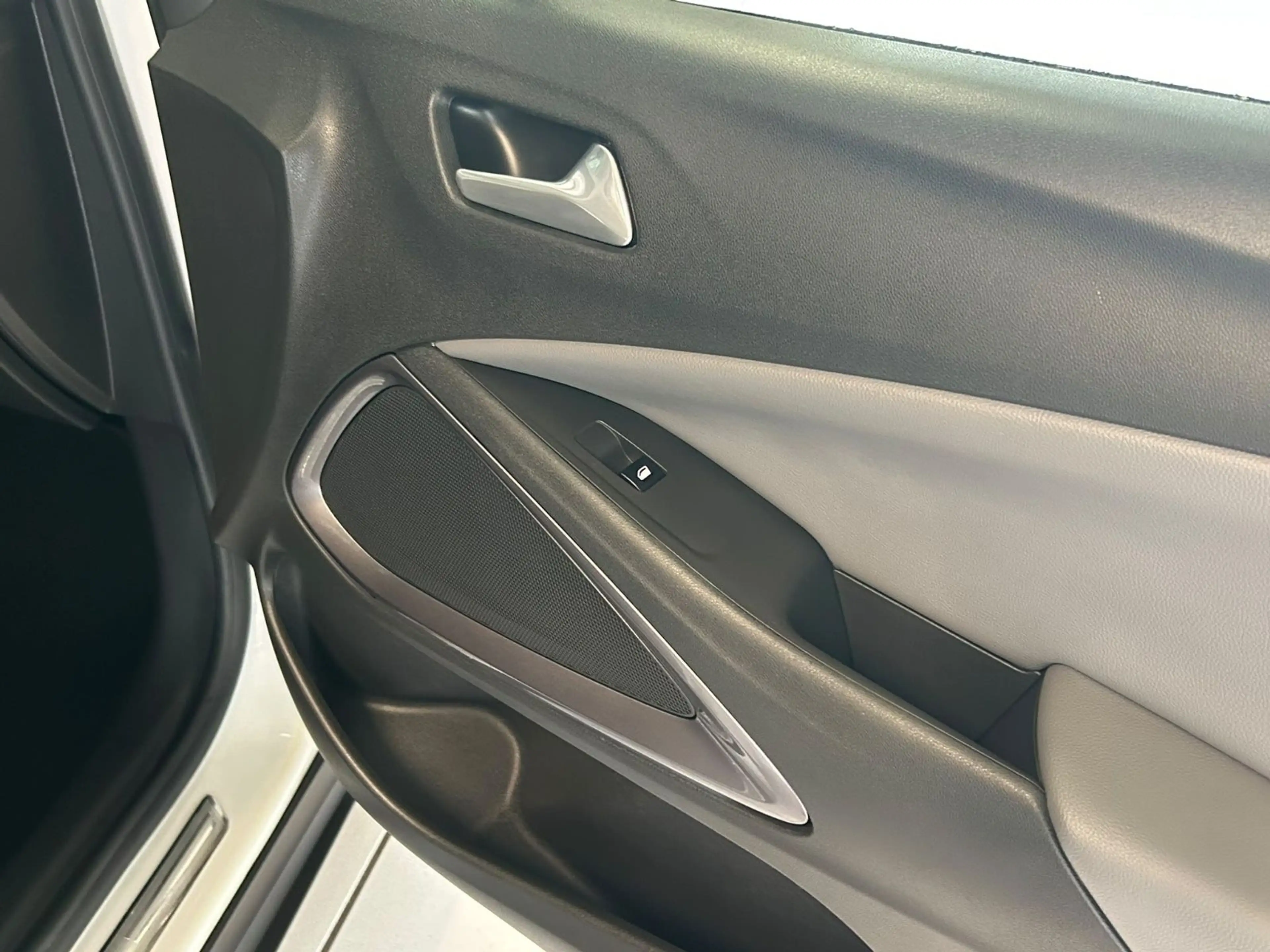 Opel Crossland X — photo 19