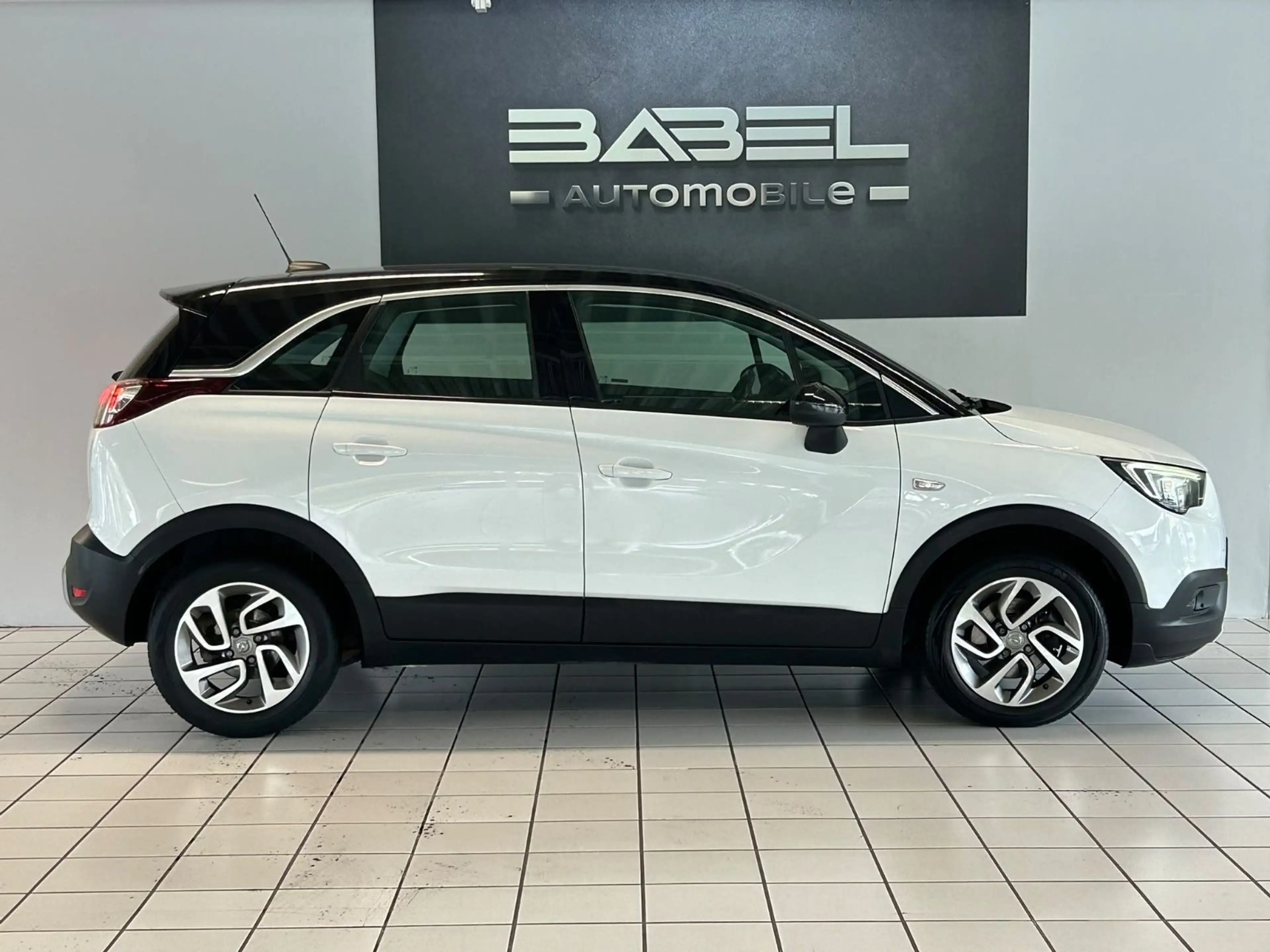 Opel Crossland X — photo 4