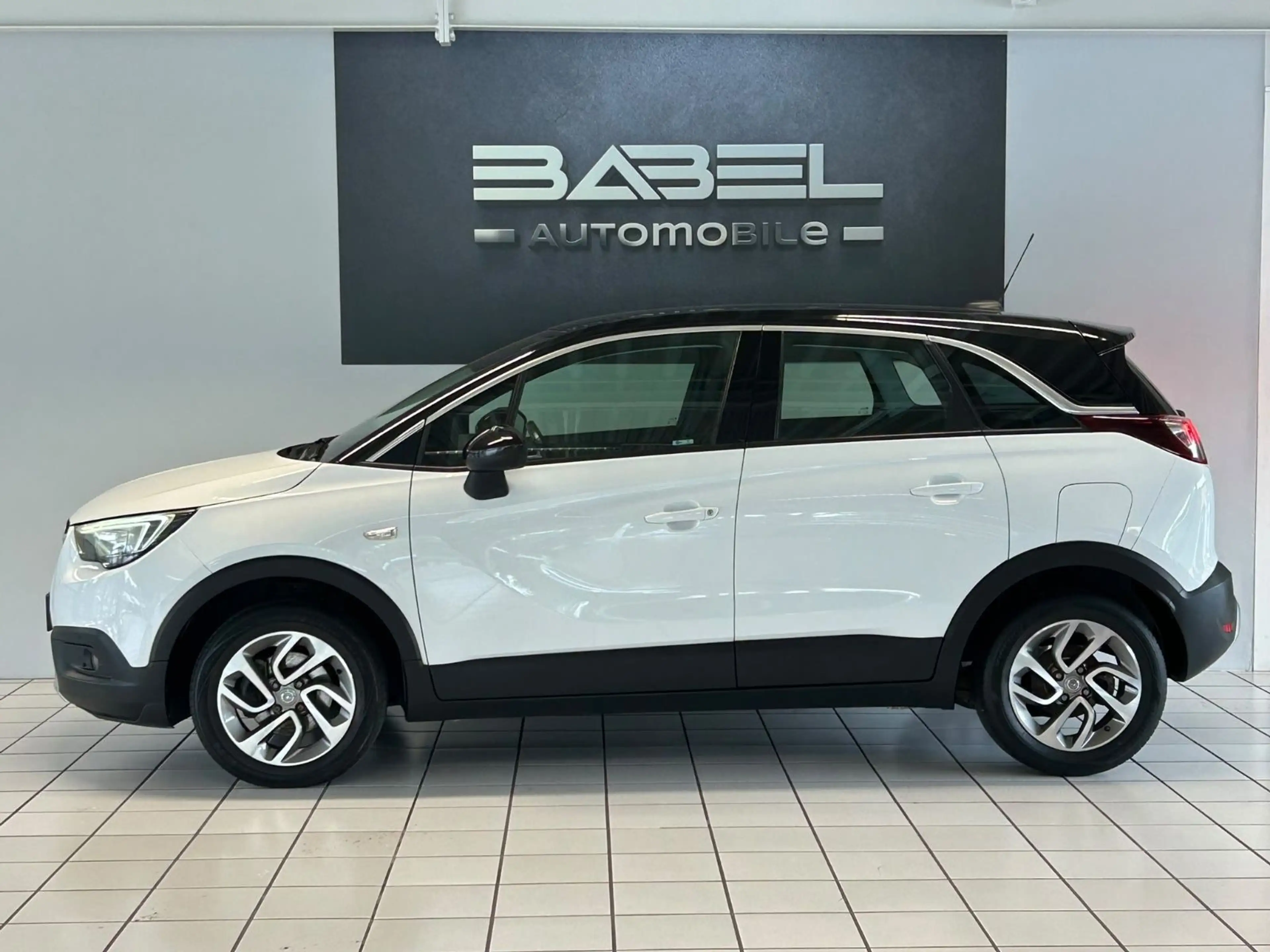 Opel Crossland X — photo 3
