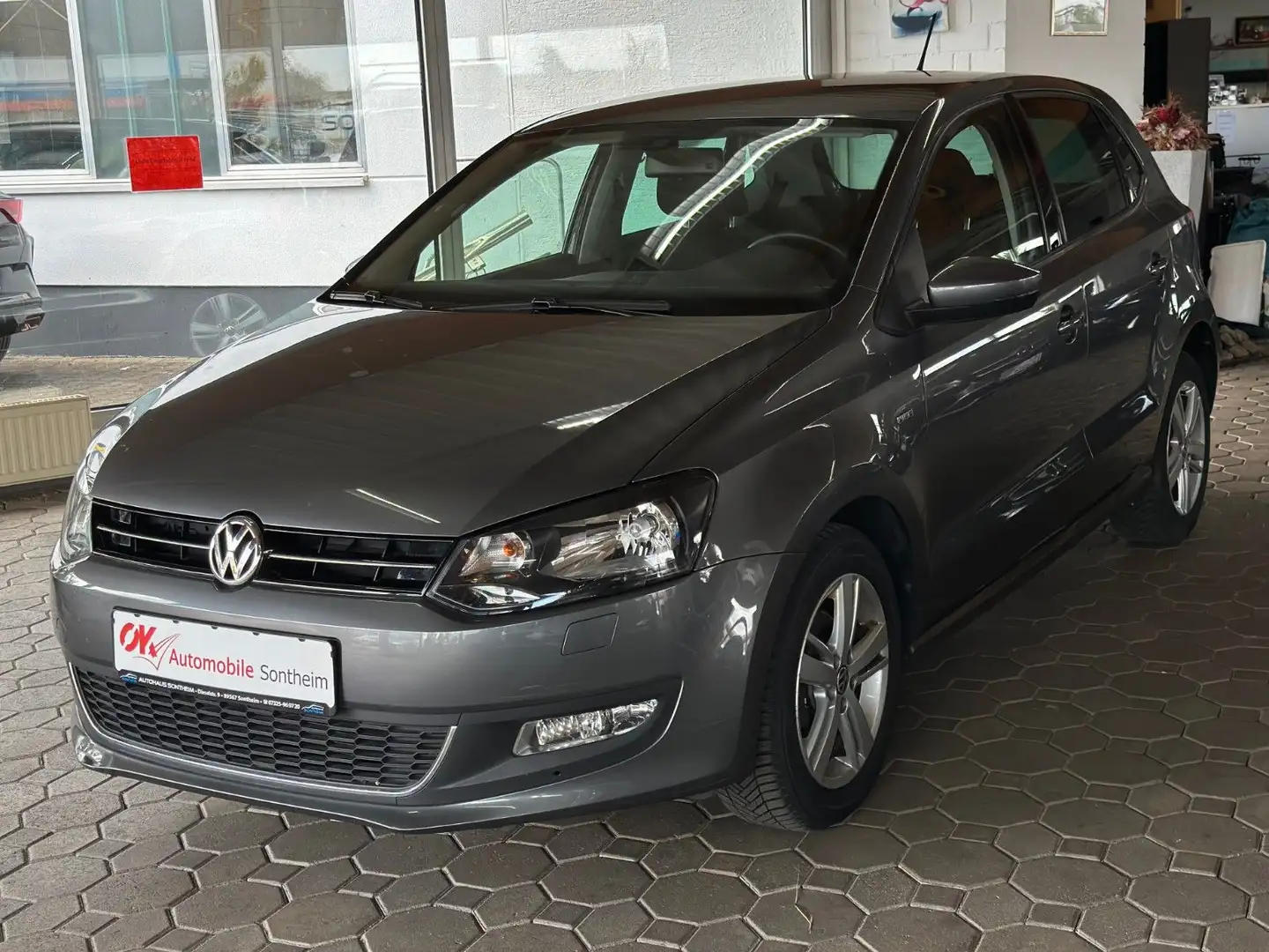 Volkswagen Polo V Life*SHZ*PDC*Temp*Tüv + Service Neu Grau - 1