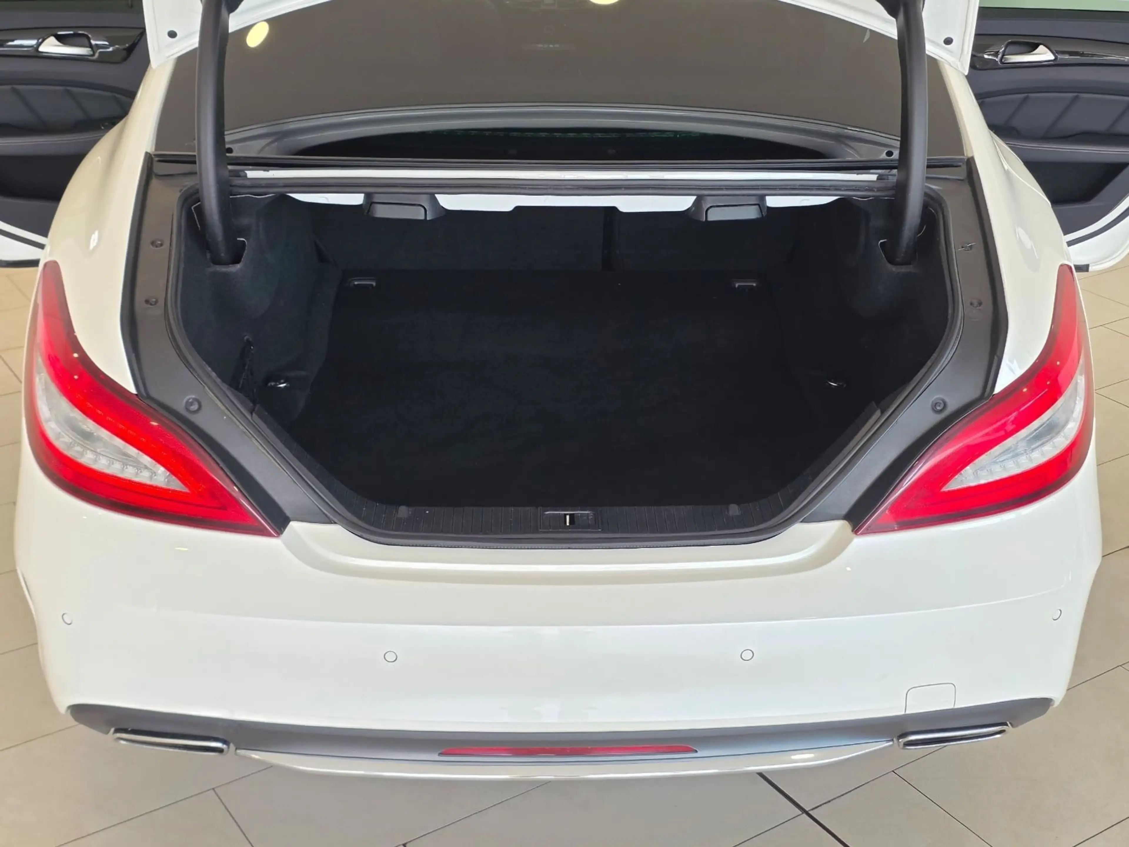 Mercedes-Benz CLS 350 d BlueTec 4Matic AMG-Line|SHDACH|DTR+|36 — photo 7