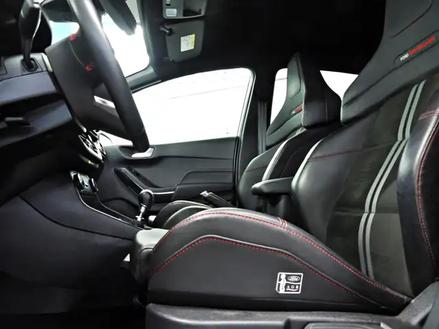 Ford Fiesta view 13