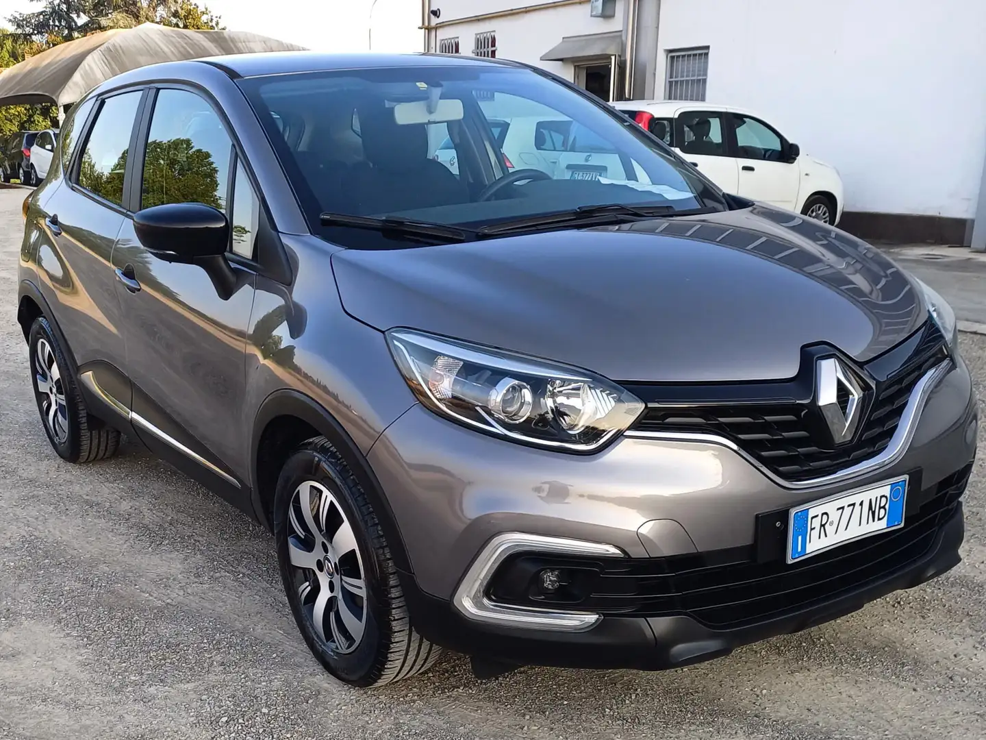 Renault Captur Captur 1.5 dci Bose 90cv Grigio - 1