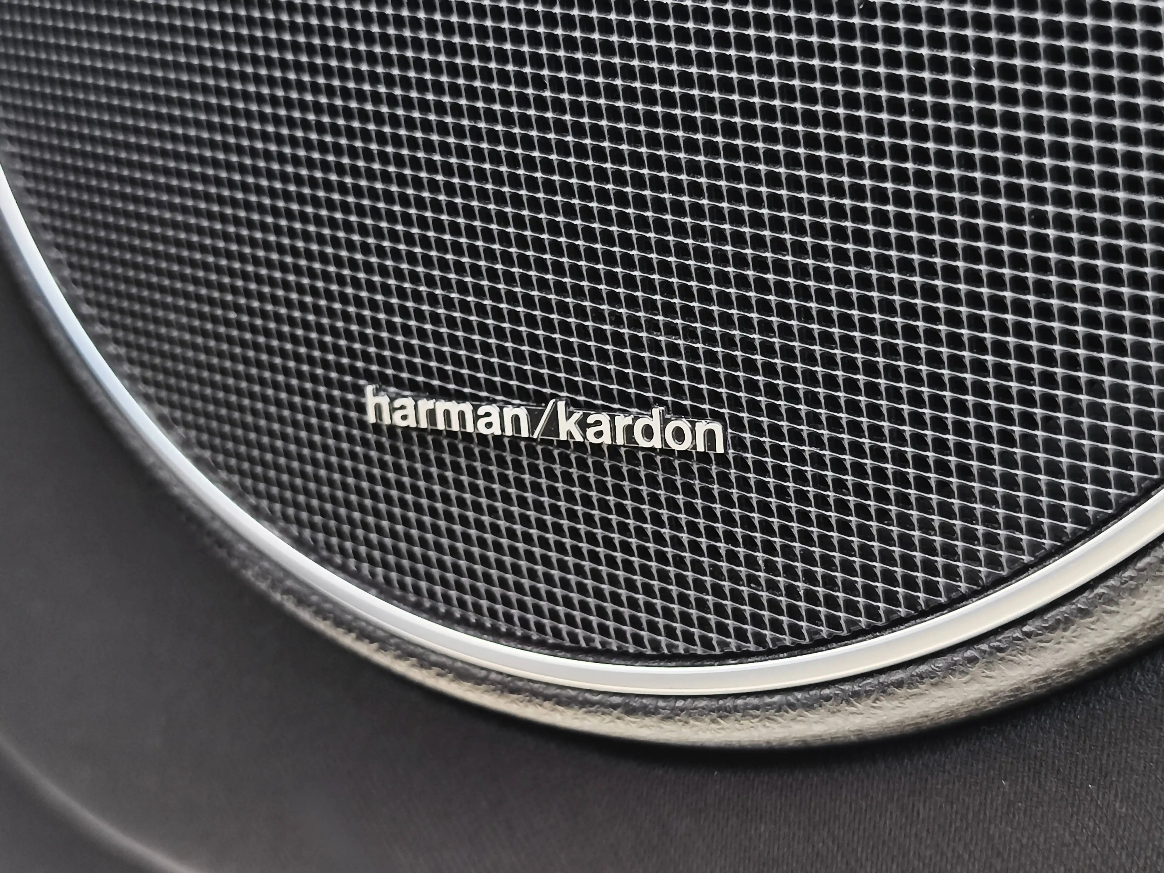 Mercedes-Benz C 350 C 350 T XENON+ILS/LEDER+SHZ/HARMANKARDON/NAVI/E-GLASDACH/TEMPOMAT/19ZOLL — photo 6