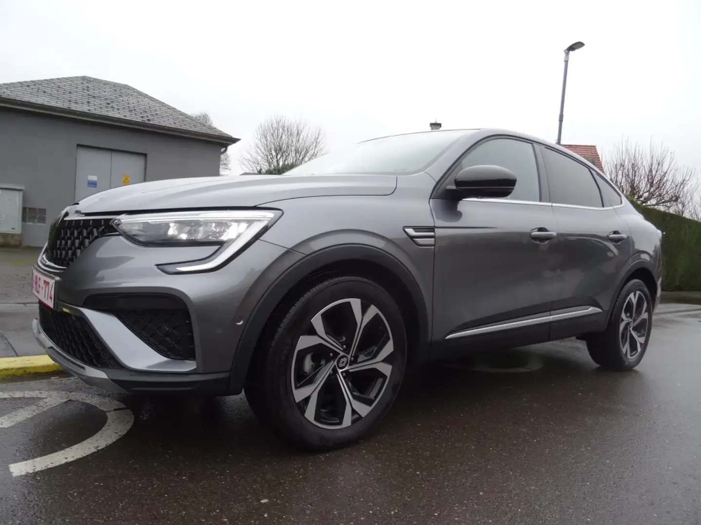 Renault Arkana TECHNO Mild Hybrid 140 EDC Grigio - 1