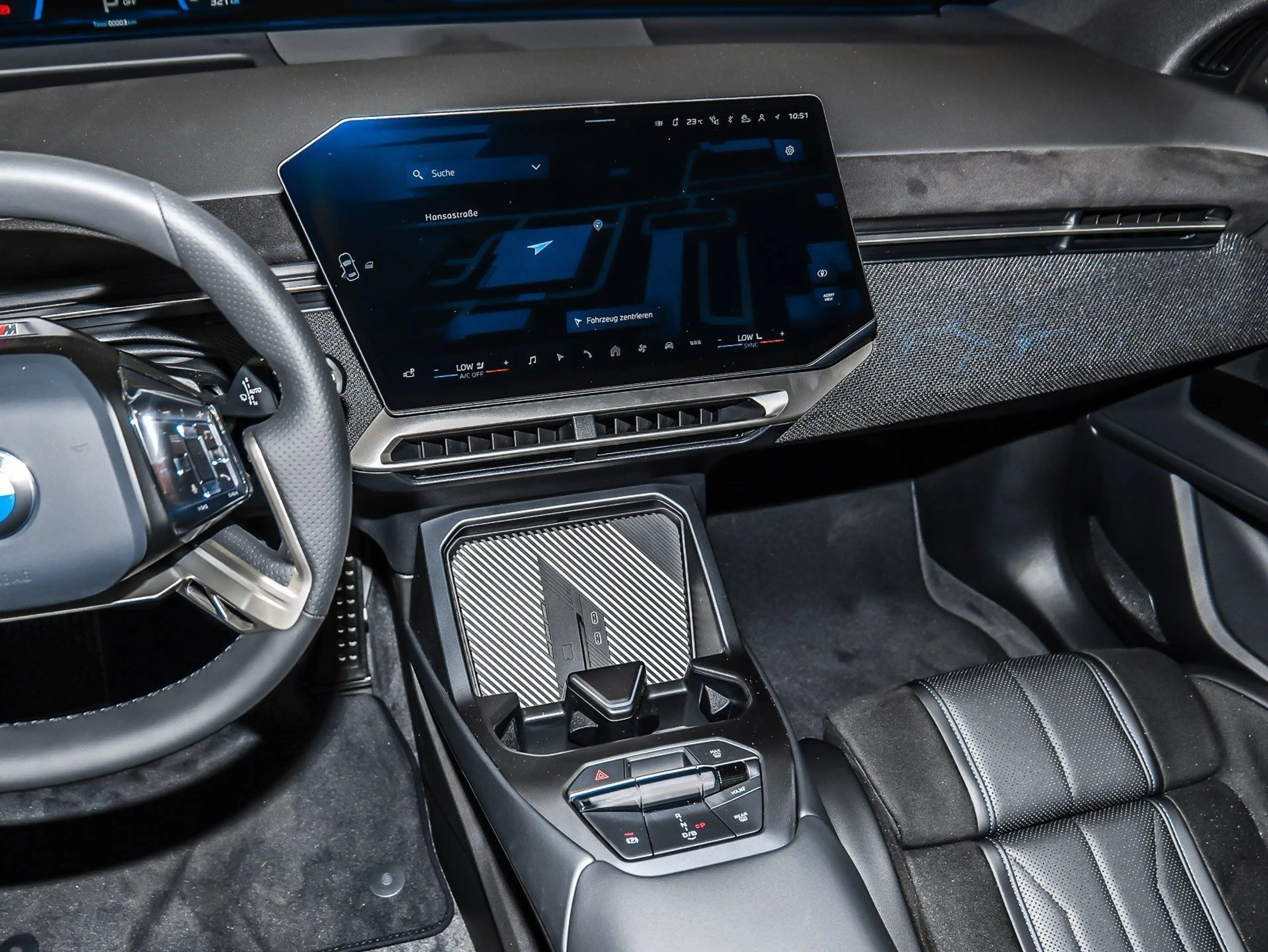 BMW iX3 40 M Sport HUD PANO AHK Standh. Sound Syst. — photo 13