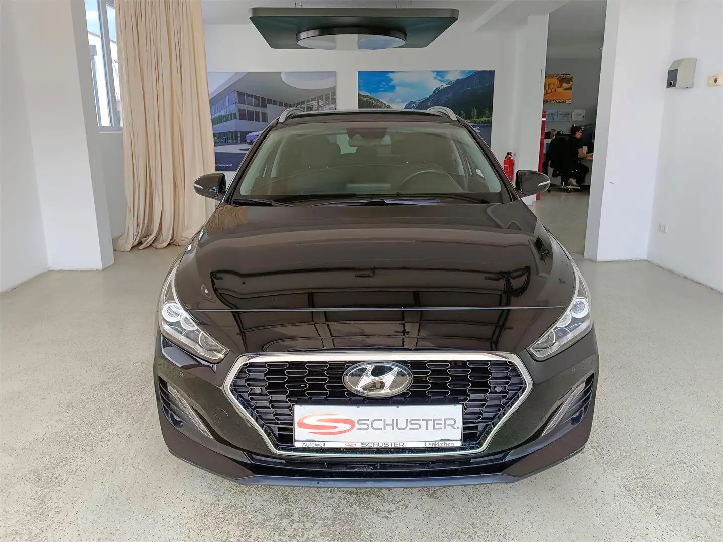 Hyundai i30 CW 1,0 T-GDI Level 4 Schwarz - 2