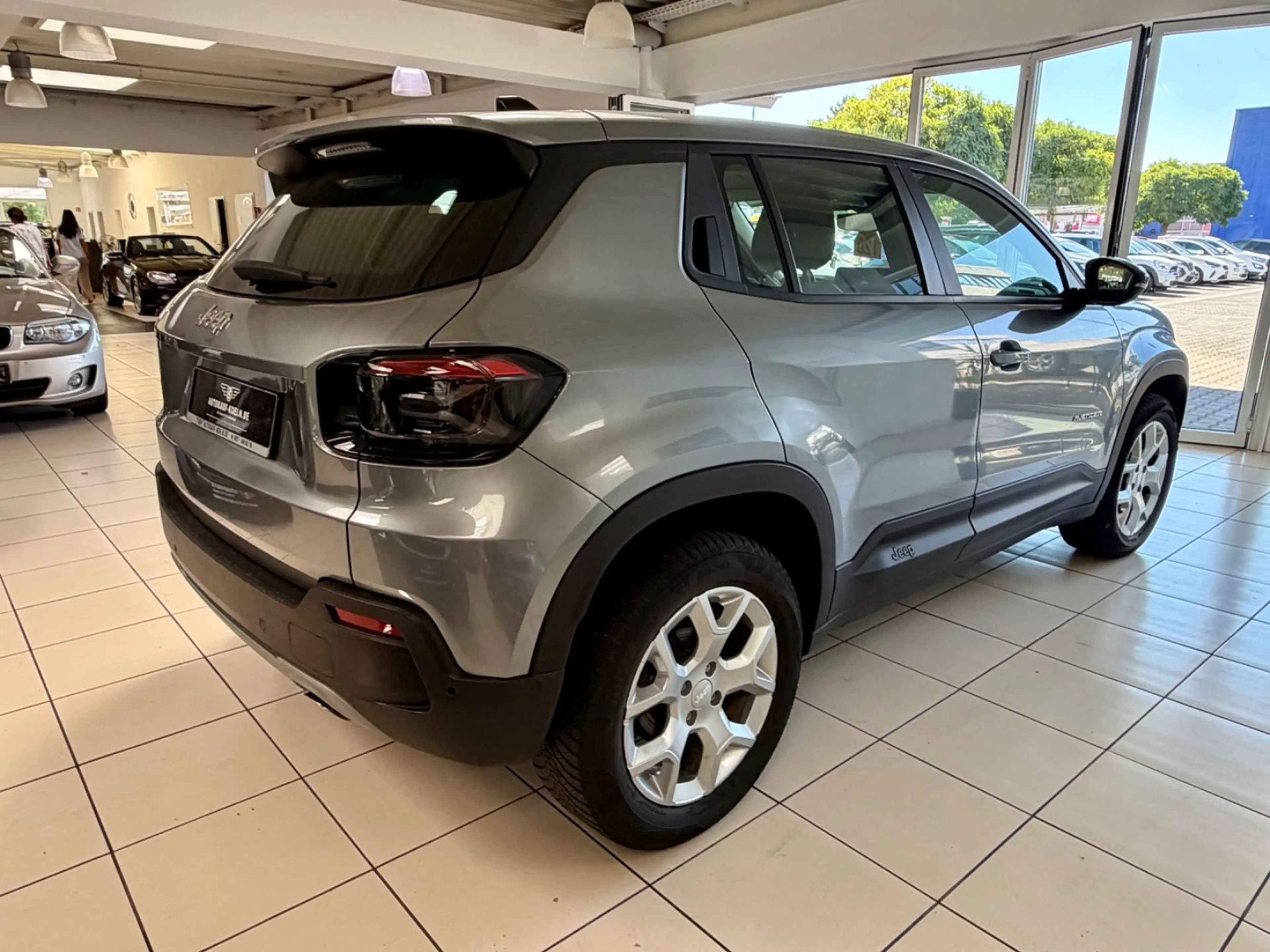 Jeep Avenger Altitude*nur8453km*Carplay*Android*Klima — photo 4