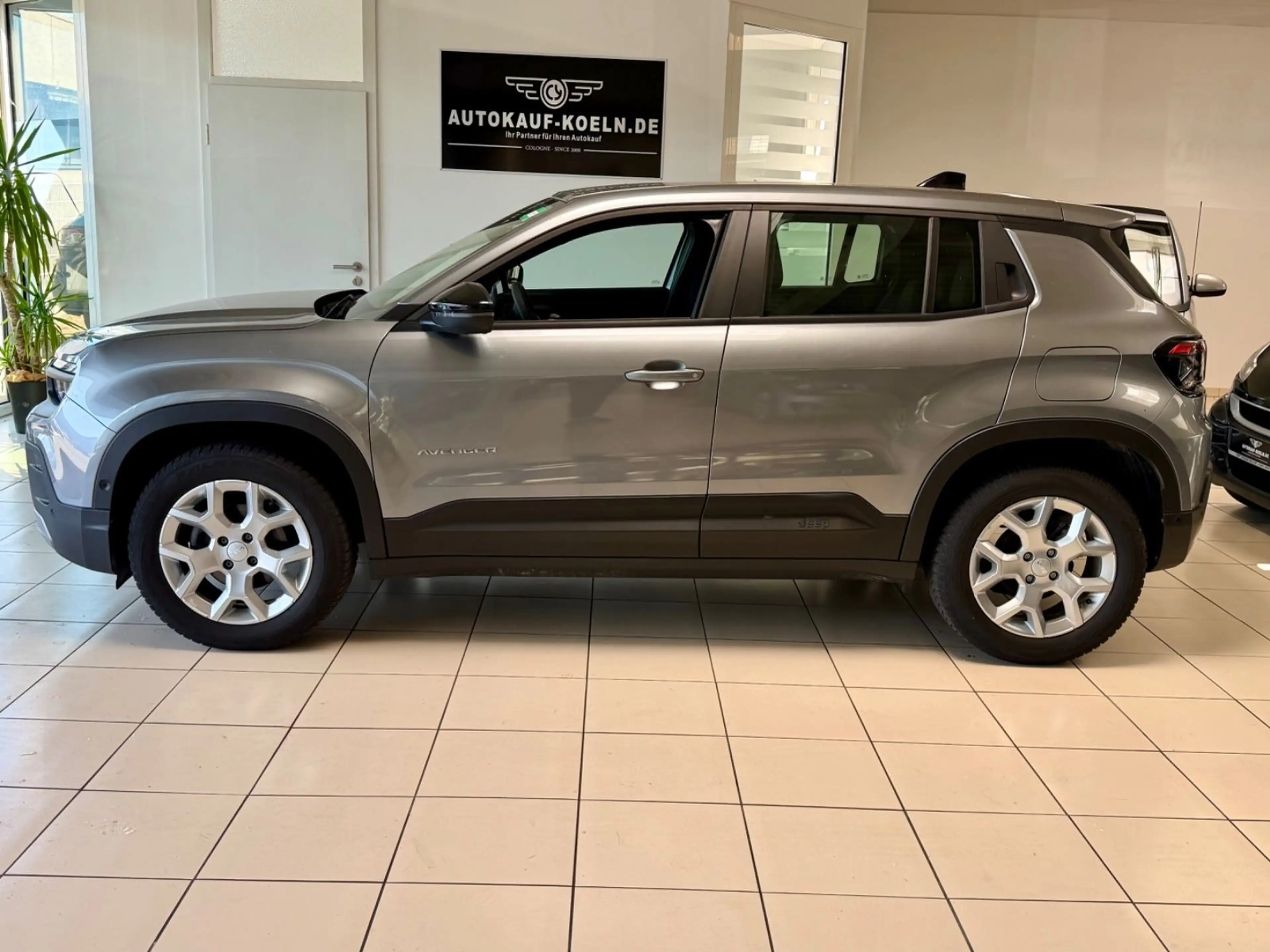 Jeep Avenger Altitude*nur8453km*Carplay*Android*Klima — photo 7