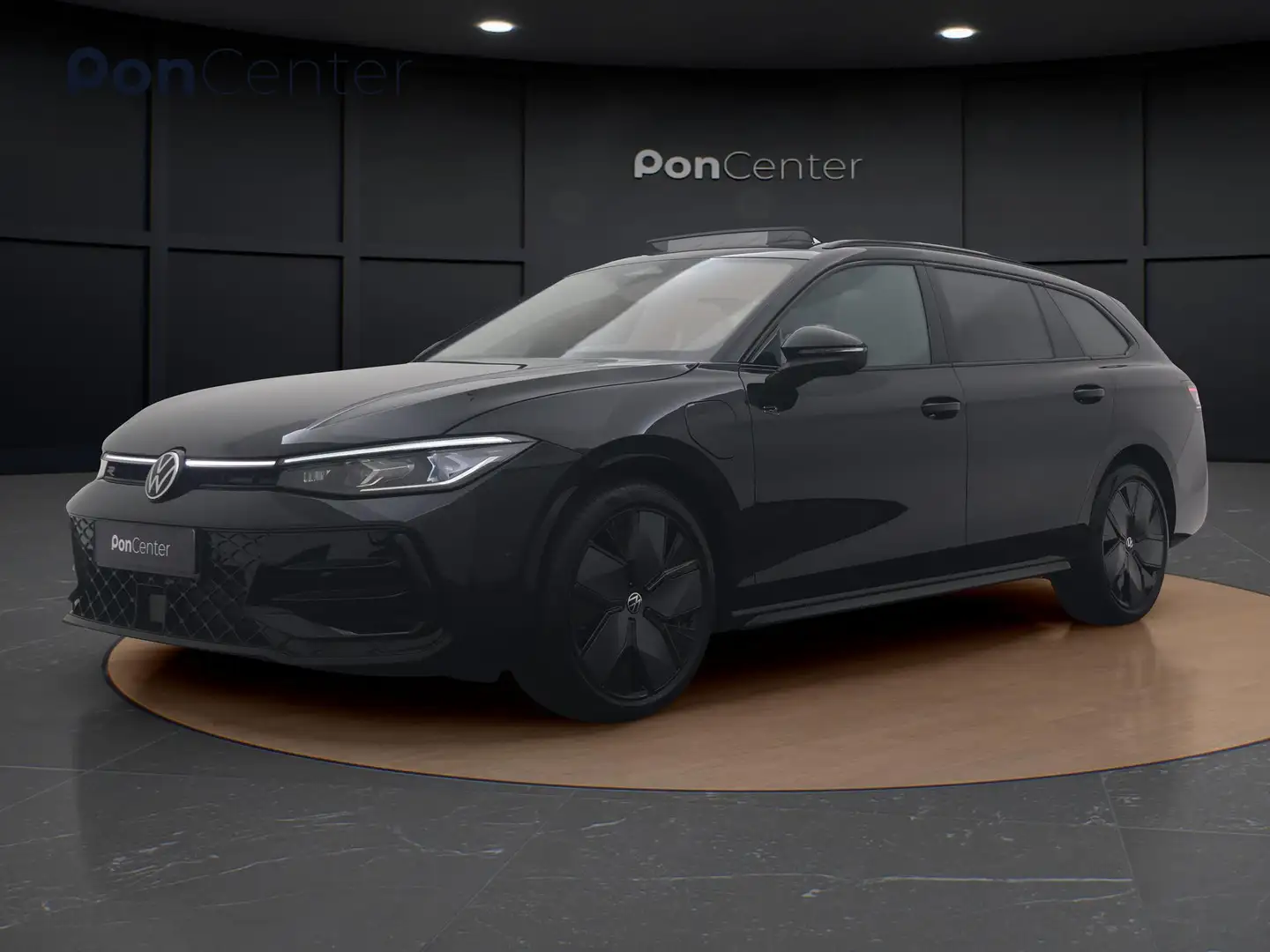 Volkswagen Passat Variant R-Line Business 1.5 eHybrid 150 kW / 204 pk Zwart - 1