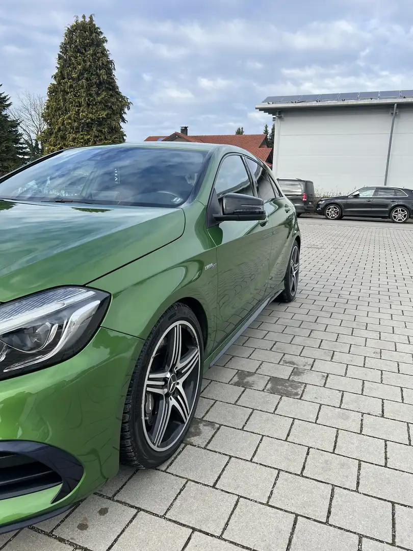 Mercedes-Benz A 45 AMG A 45 AMG 4Matic zelena - 2