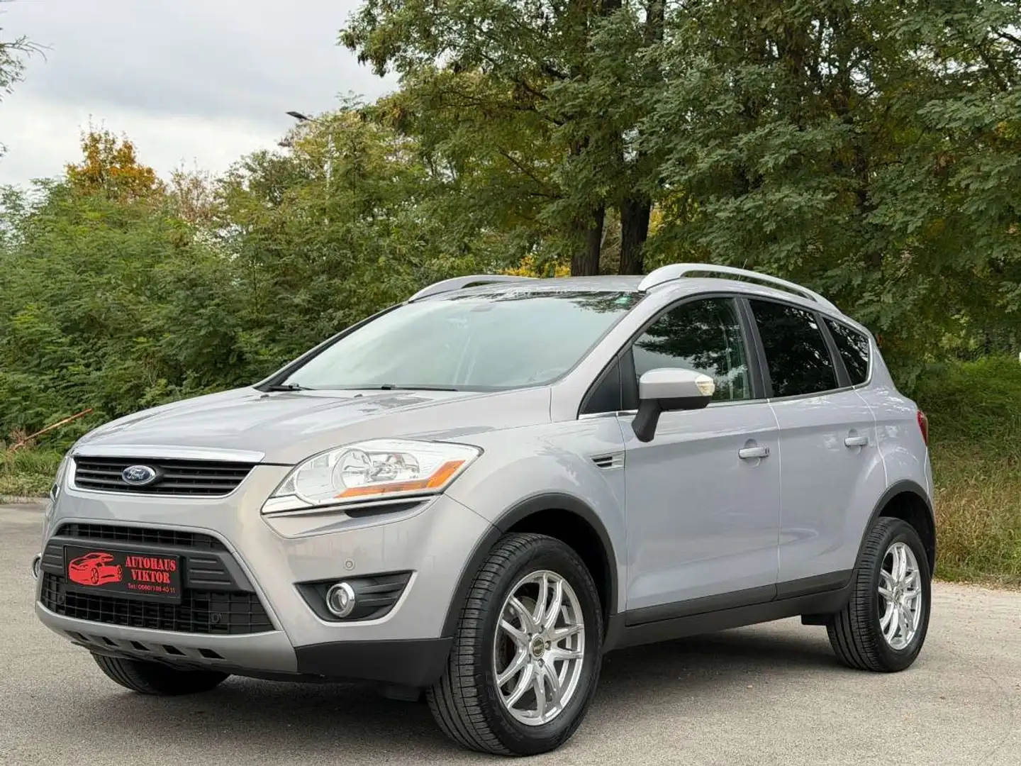 Ford Kuga 2,0 TDCi Titanium 4x4*12 Monate garantie* Grau - 2