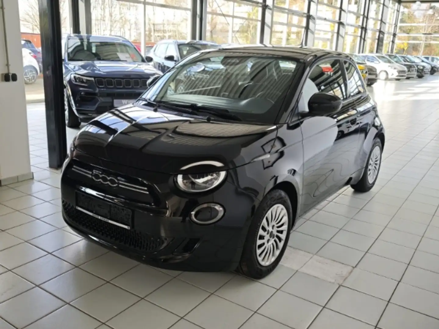 Fiat 500e Fiat Neuer 500 Action Digitales Cockpit Apple CarP Schwarz - 2