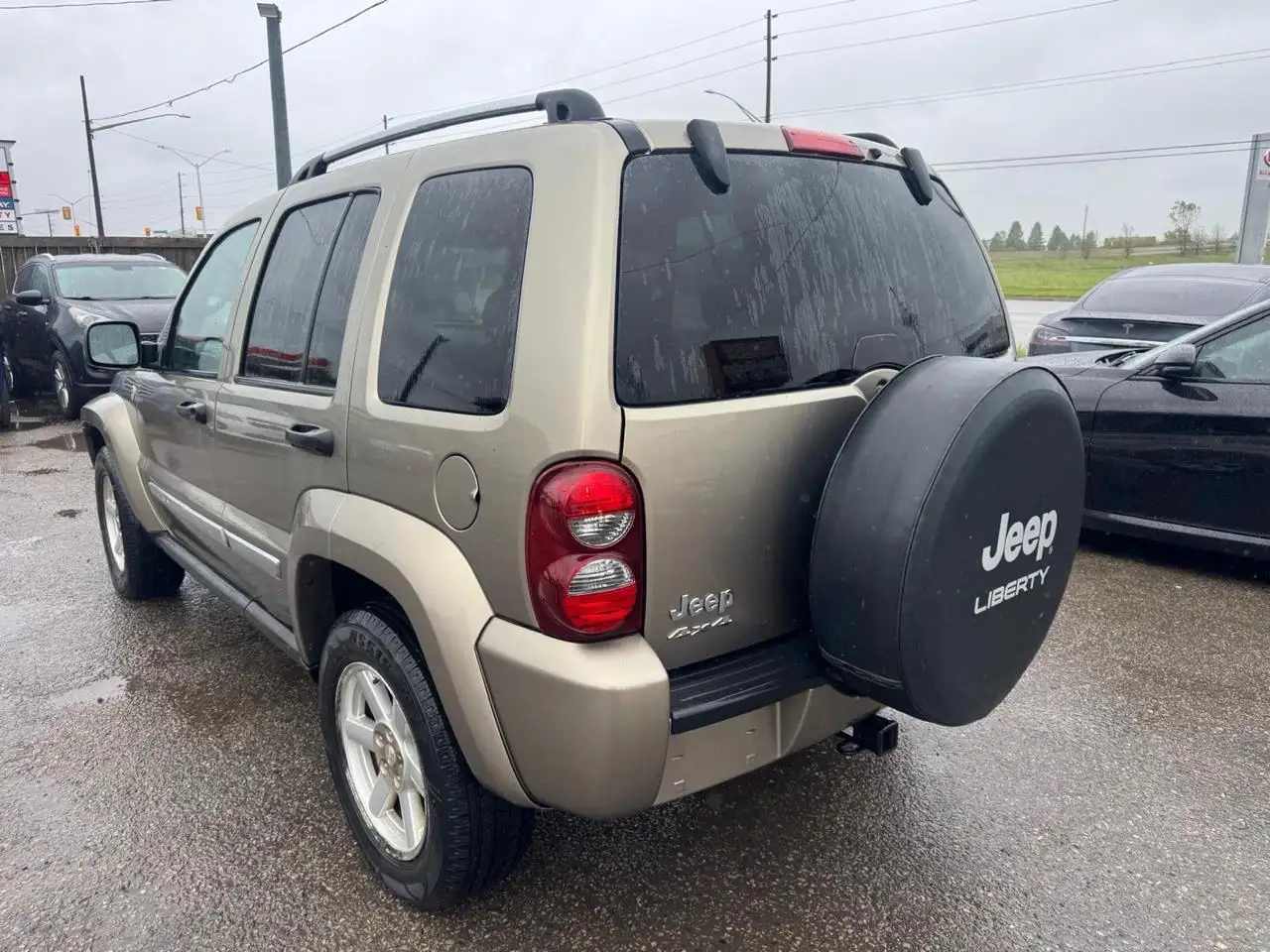 Jeep Liberty снимка Jeep Liberty