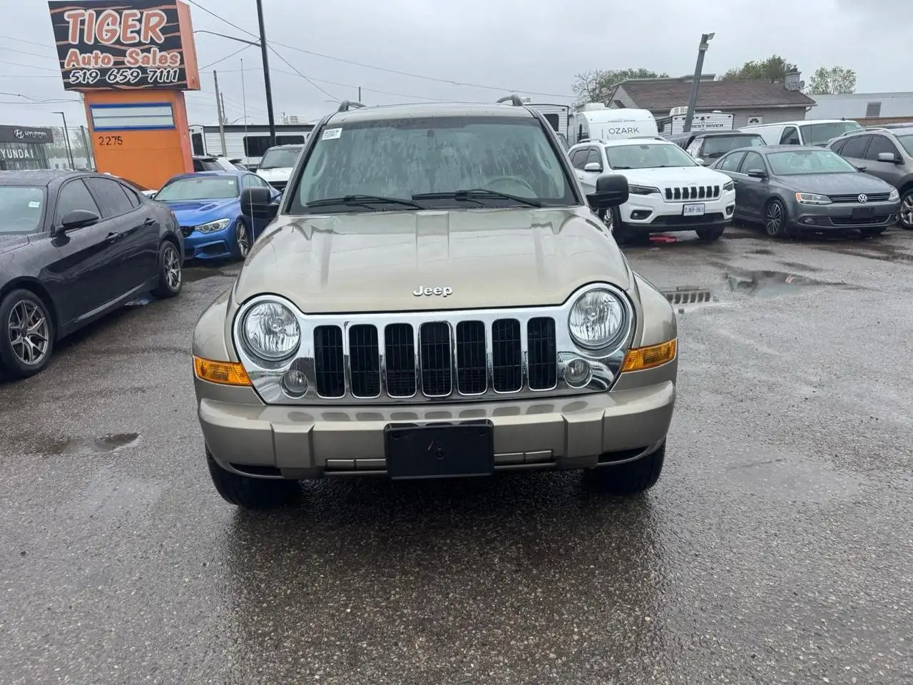 Jeep Liberty снимка Jeep Liberty