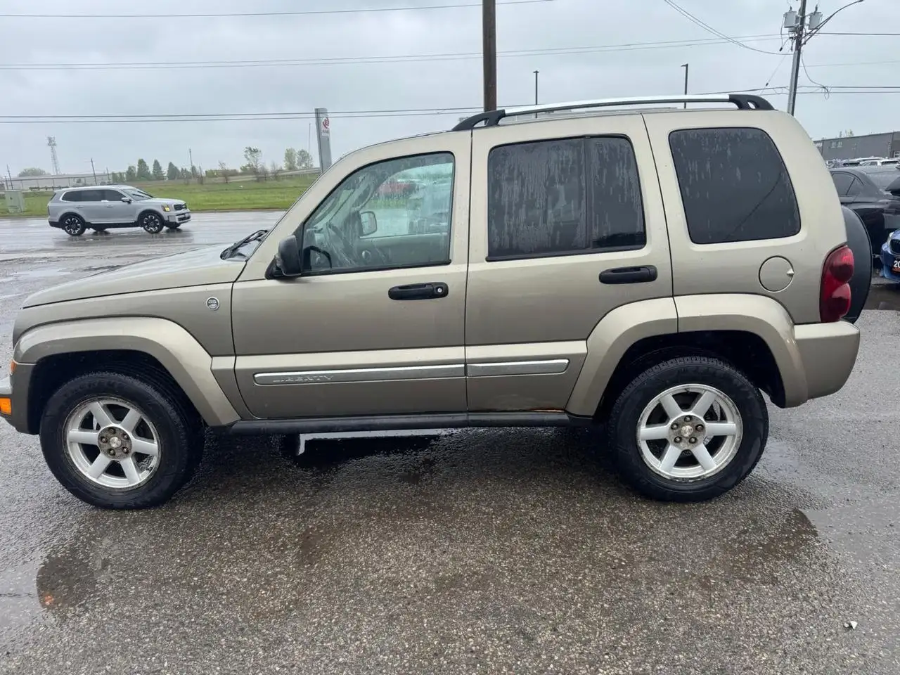 Jeep Liberty снимка Jeep Liberty