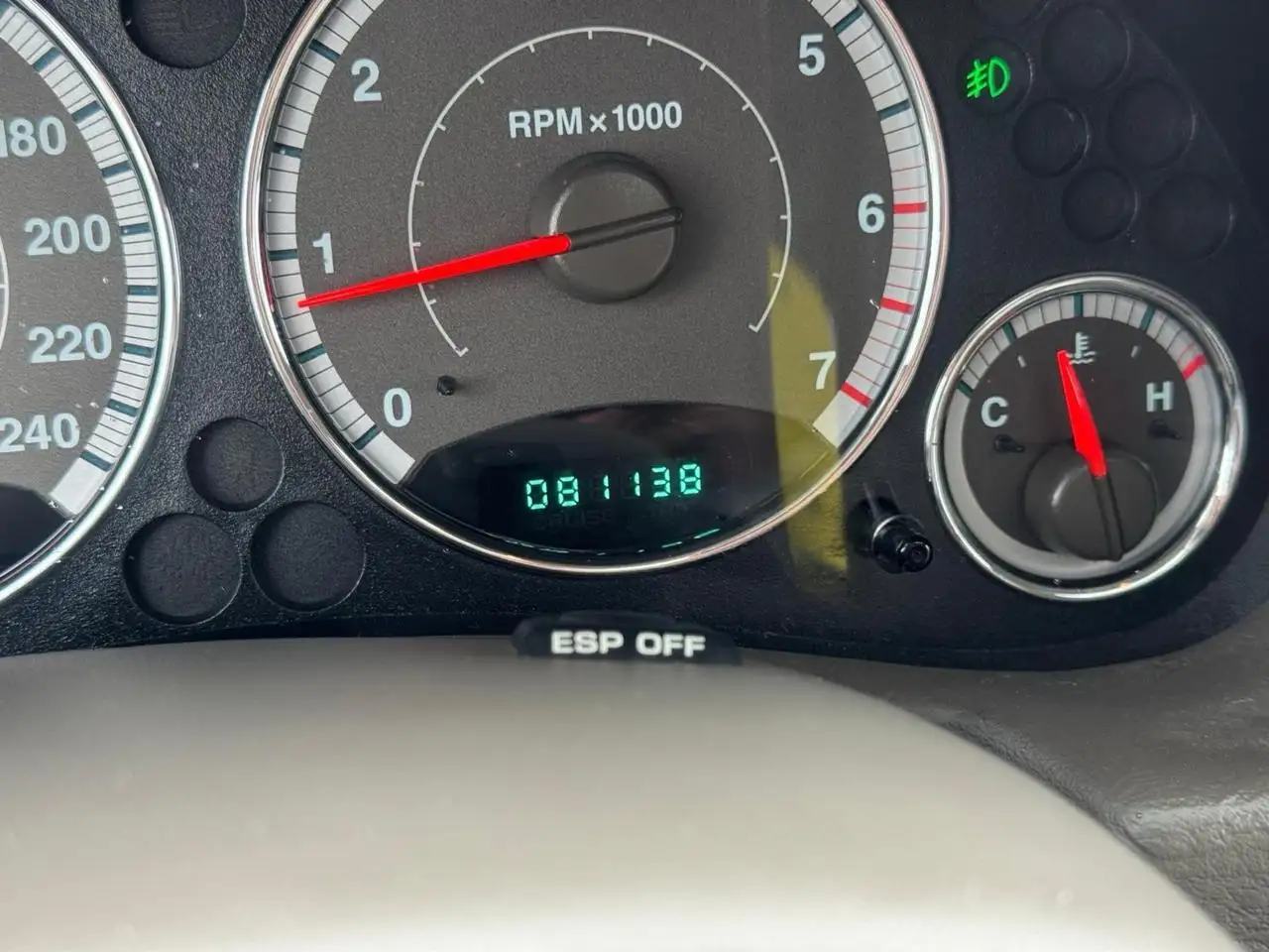 Jeep Liberty снимка Jeep Liberty