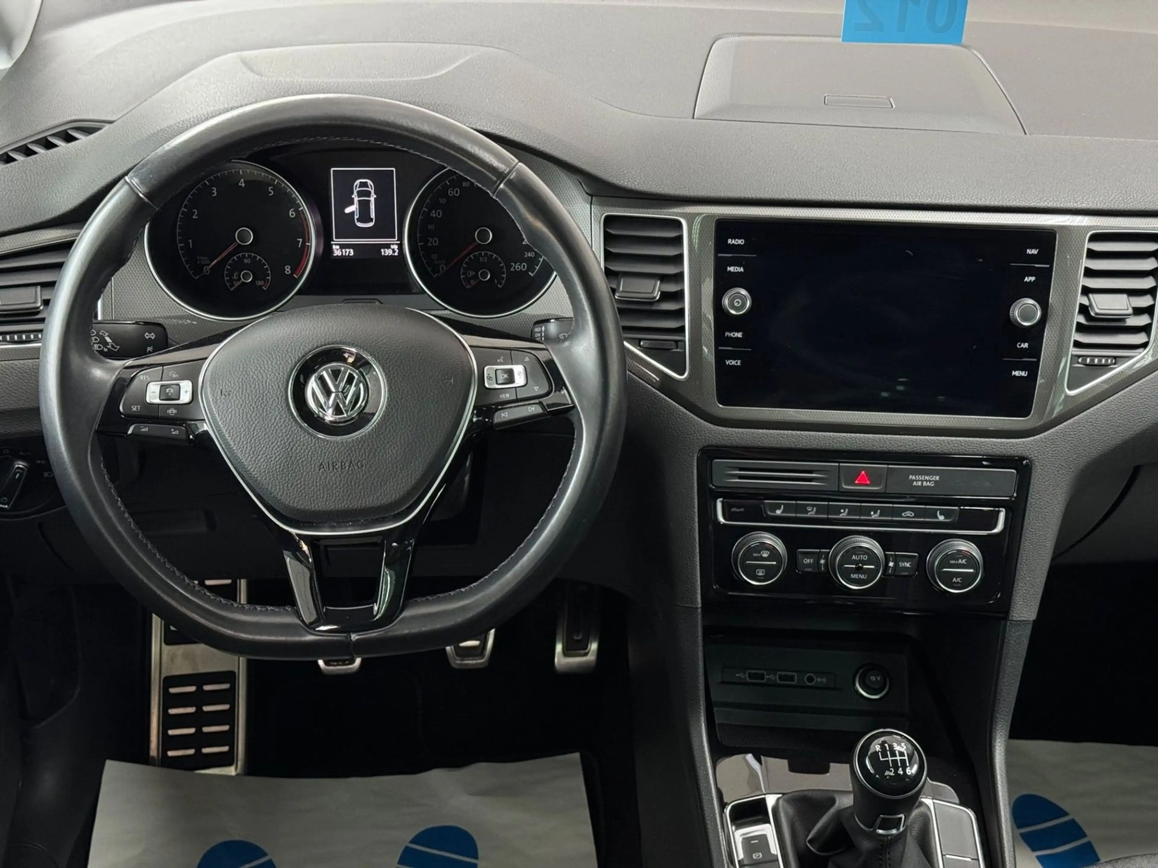 Volkswagen Golf Sportsvan Golf VII SV 1.5 TSI Join PANO NAV — photo 8