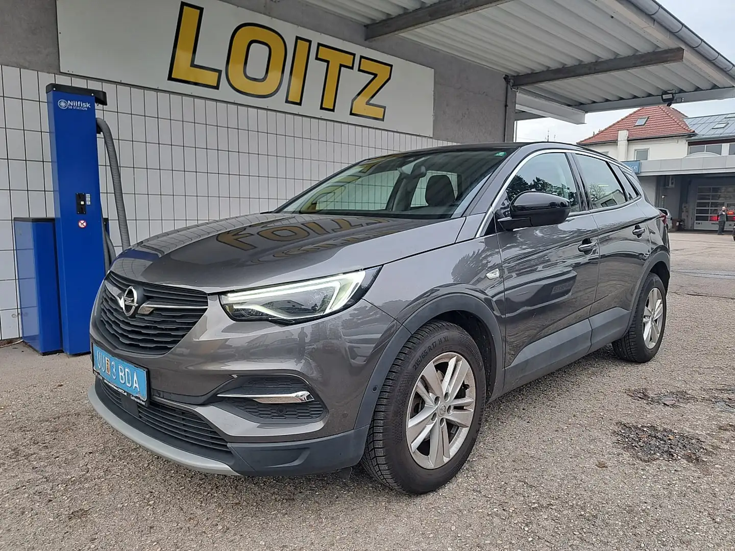 Opel Grandland X 1,2 Turbo Direct Injection Innovation Start/Stop Grau - 1