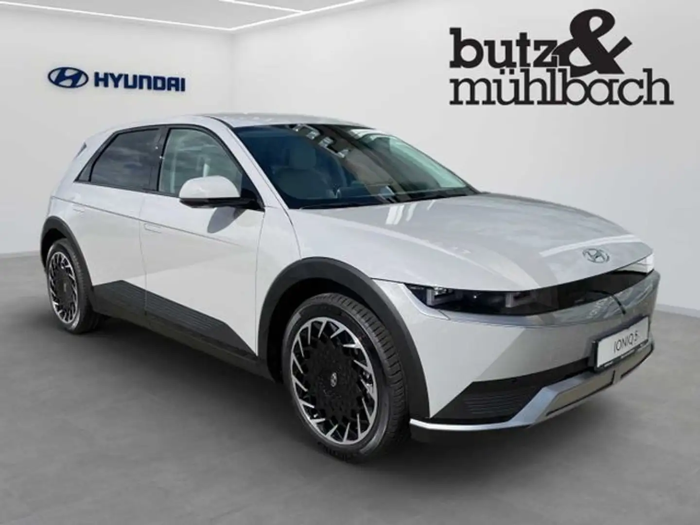 Hyundai IONIQ 5 77,4 kWh 4WD Techniq inkl. Assistpaket Szary - 2