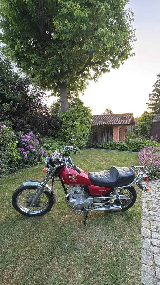 Honda CM 125 - 1