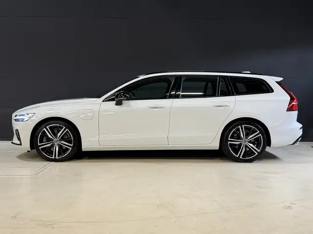 Volvo V60 view 3