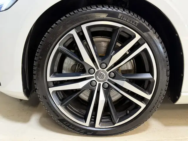 Volvo V60 view 25
