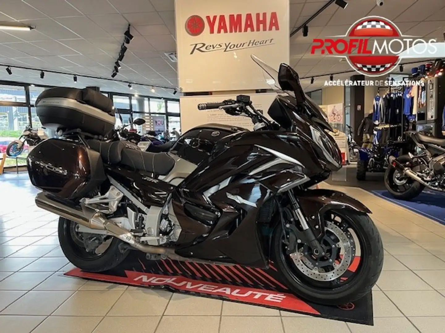 Yamaha FJR 1300 - 1