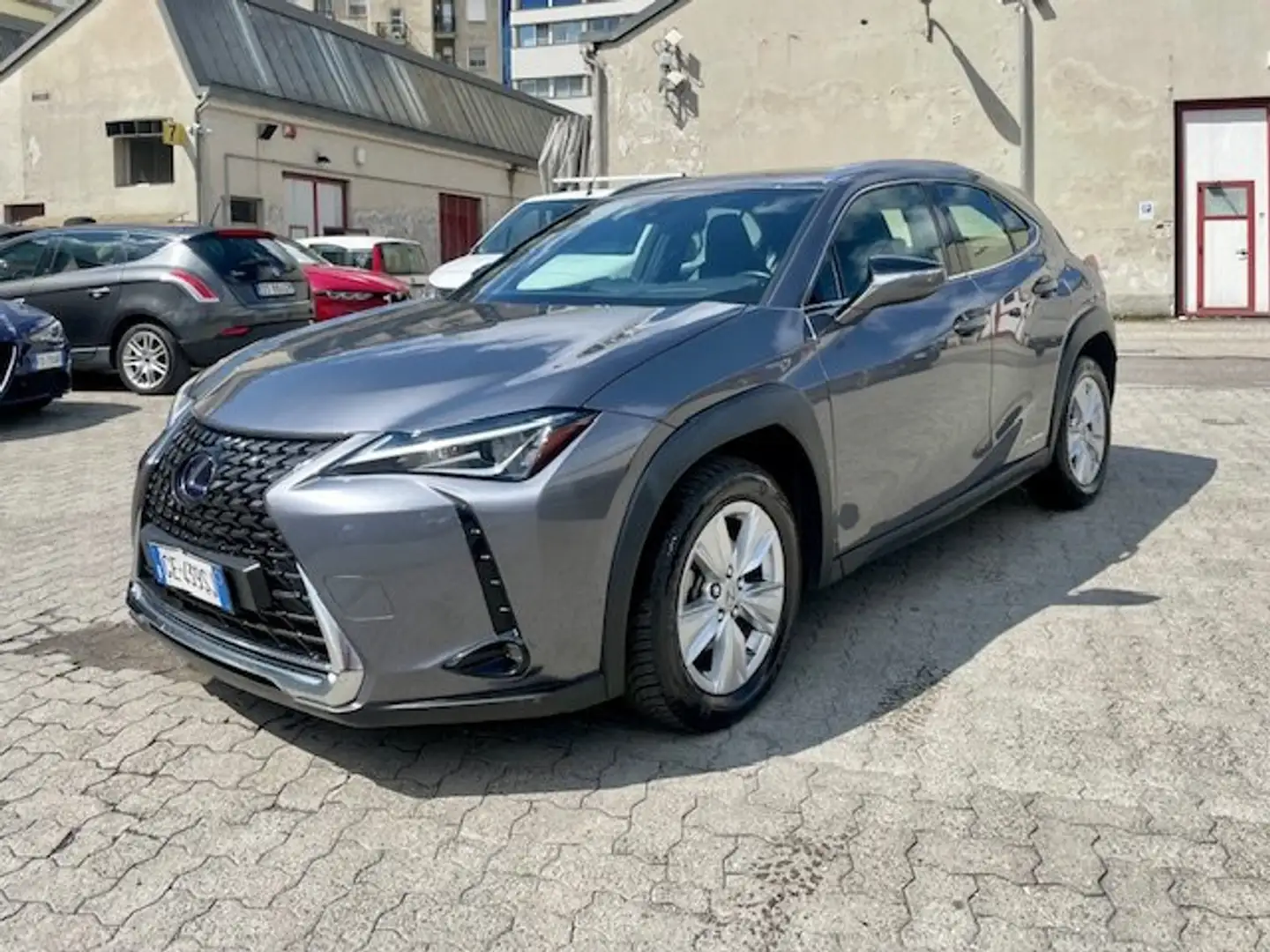 Lexus UX 200 UX 250h 2.0 Business 2wd cvt Uniprop. Garanzia Серый - 1