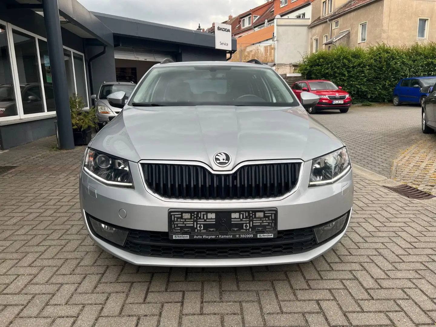 Skoda Octavia Combi Style 2.0TDI *AHK NAV EPH DAB el.V Silber - 2