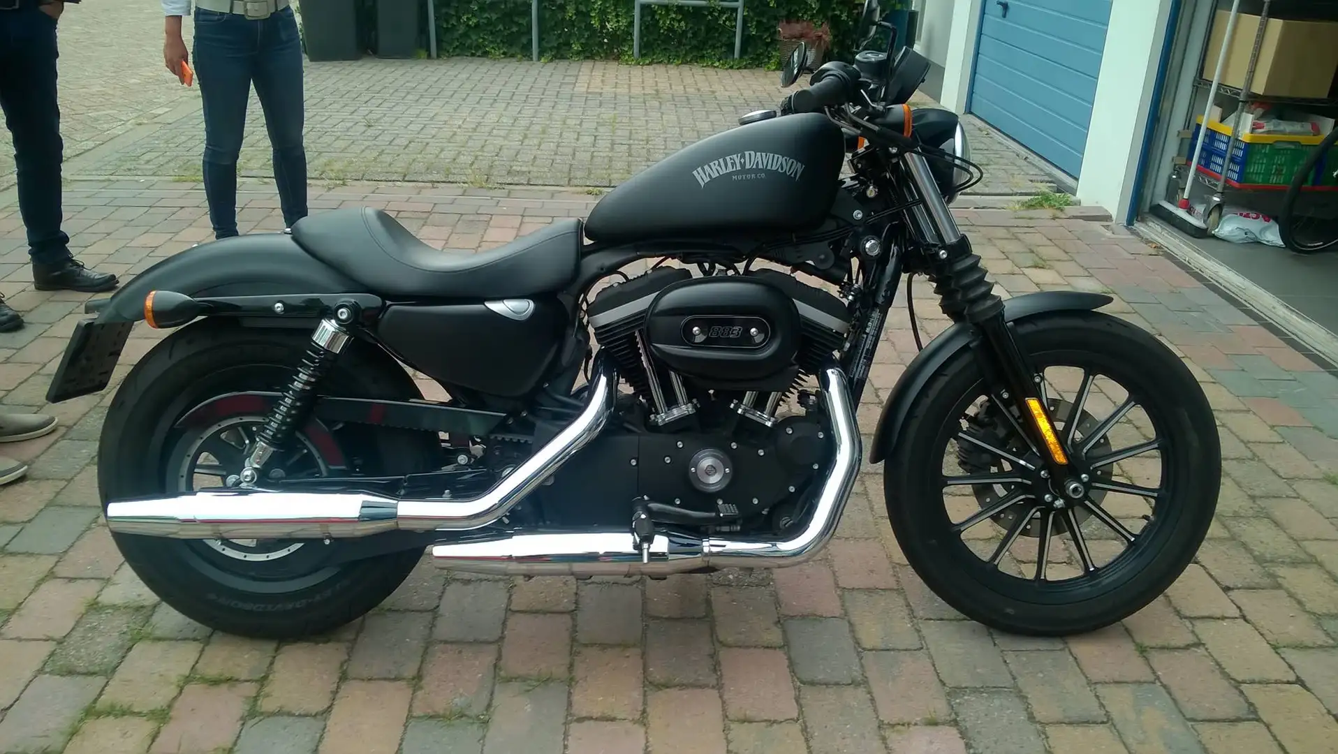 Harley-Davidson Sportster 883 Iron Nero - 1