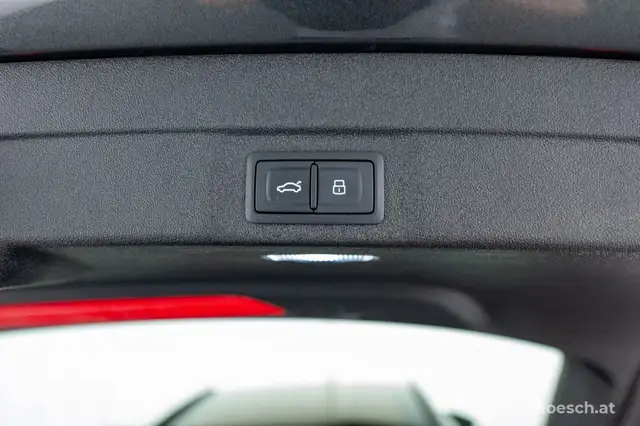 Audi A5 view 9
