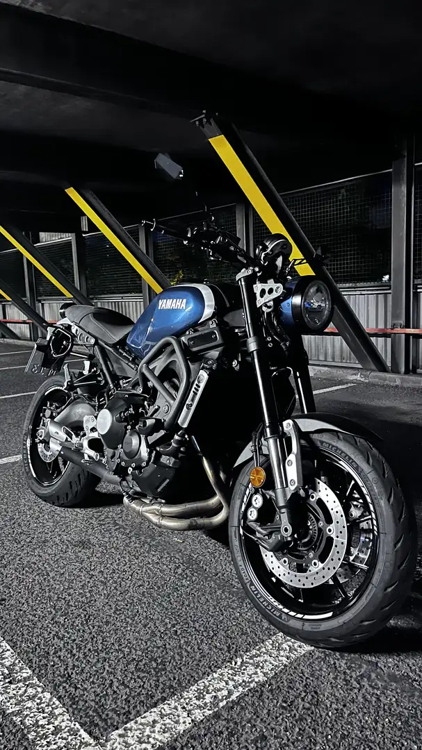 Yamaha XSR 900 - 2