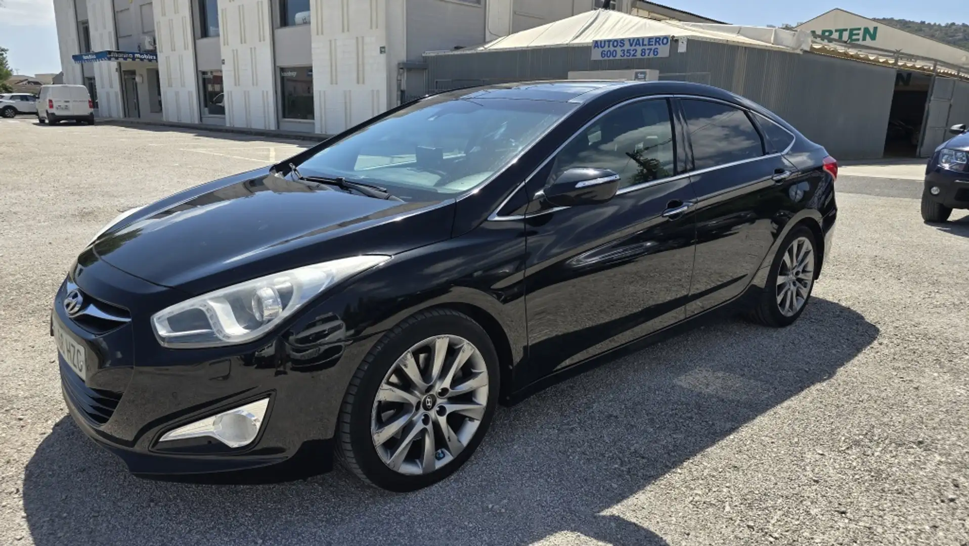 Hyundai i40 1.7CRDI Bluedrive Tecno Xenon 136 Negro - 2