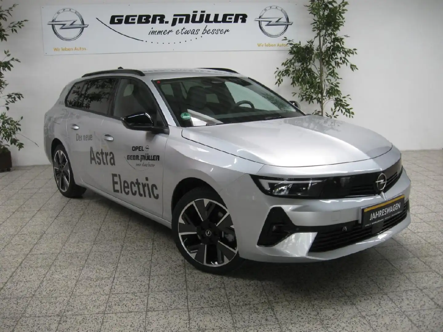 Opel Astra Electric Basis Silber - 1