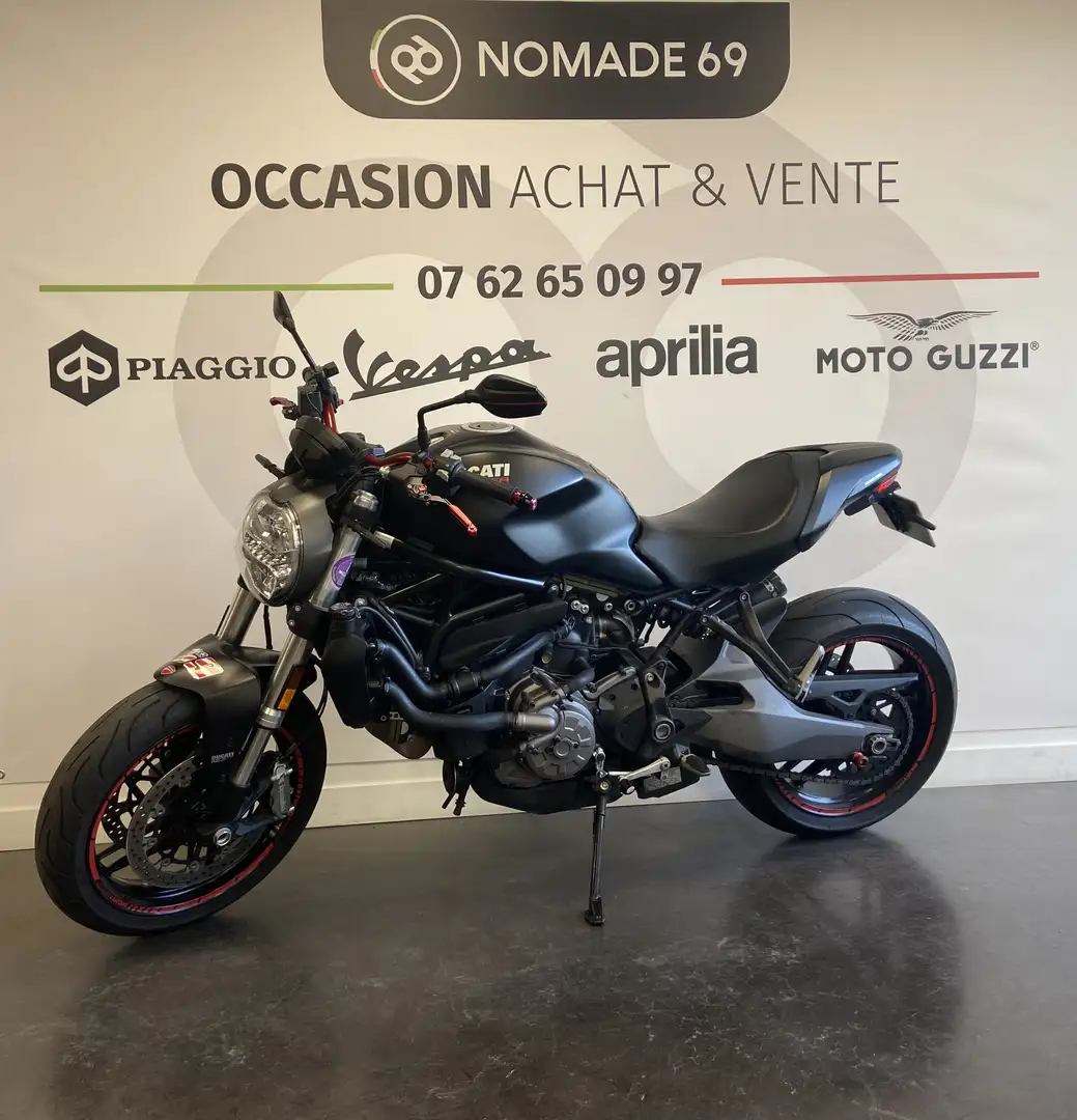 Ducati Monster 821 Zwart - 2