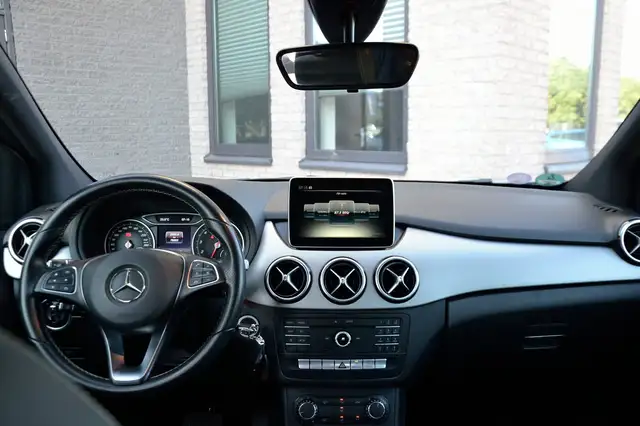 Mercedes-Benz B Class view 7