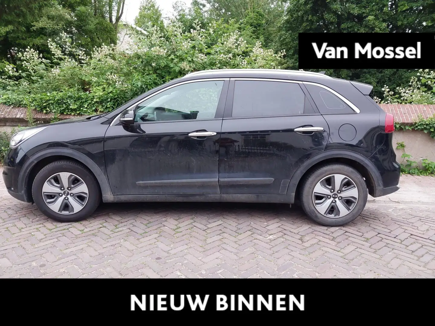 Kia Niro 1.6 GDi Hybrid DynamicLine Zwart - 1