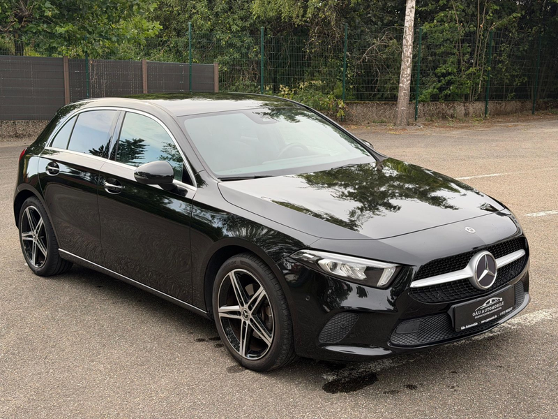 Mercedes-Benz A 200 *MBUX,Leder,SH,Kamera,Spurhalteassistent*