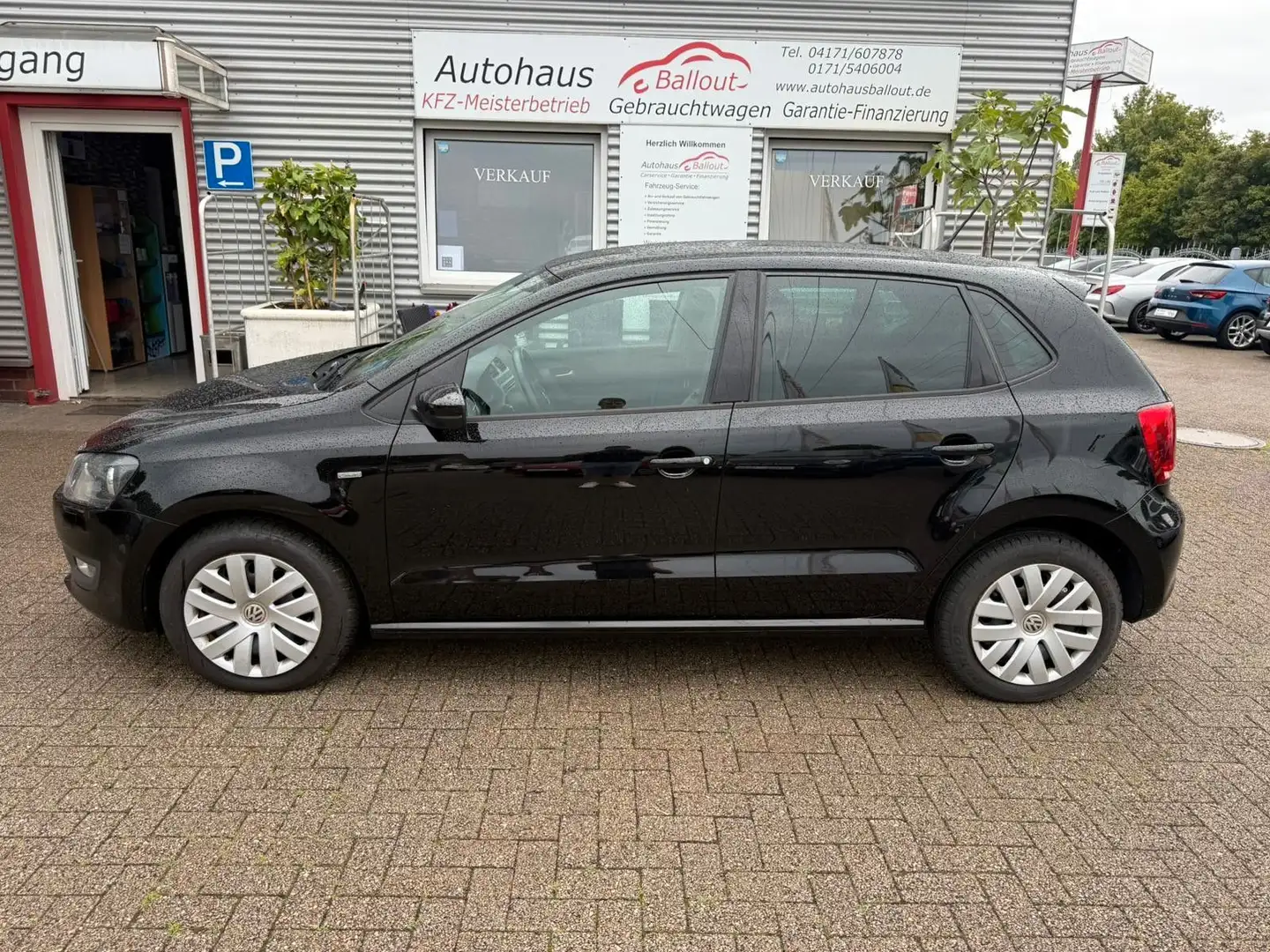 Volkswagen Polo V Life*2.HAND*KLIMA*TEMPO*AHK*EURO5*PDC* Noir - 1