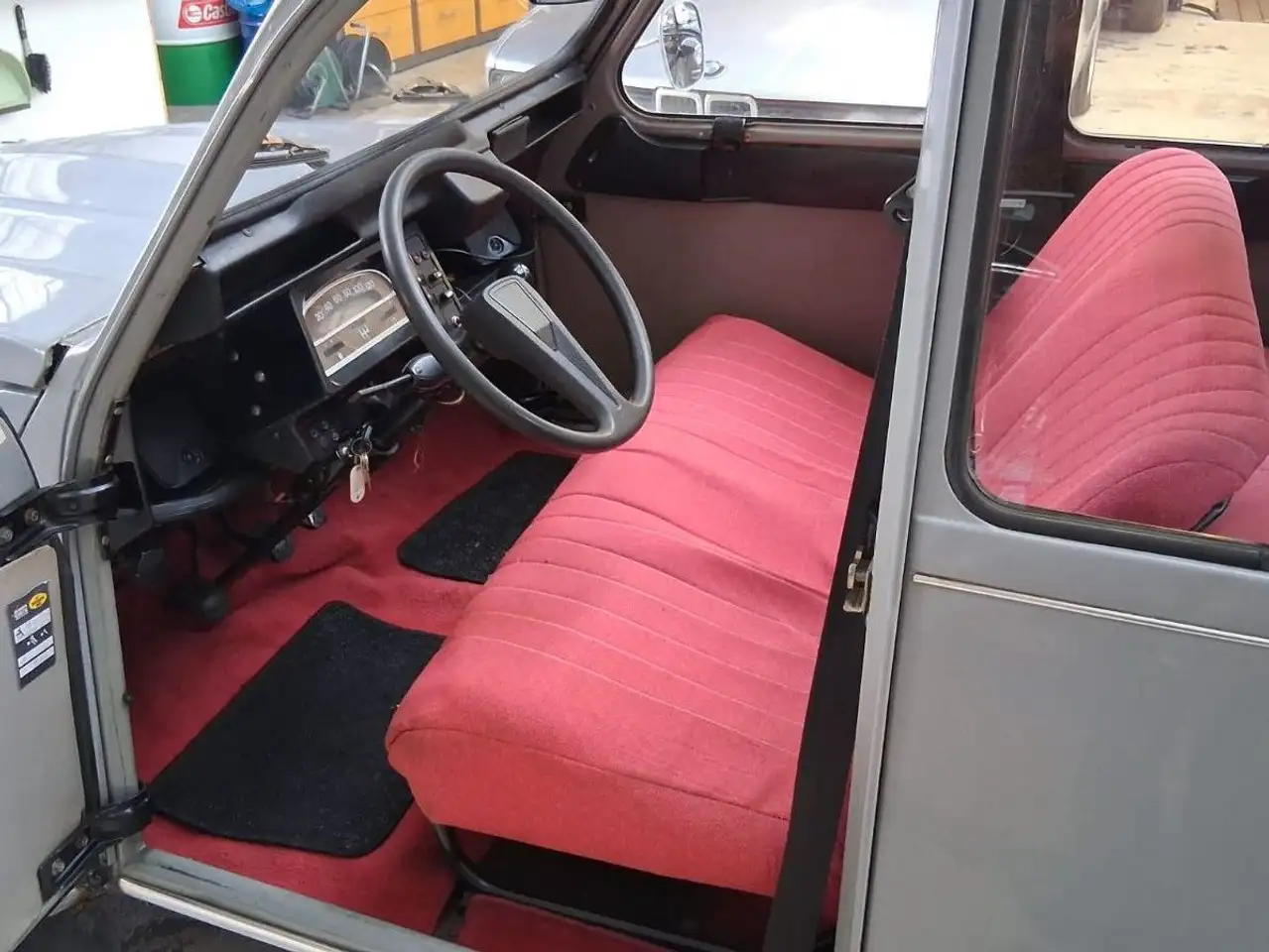Citroen 2CV Bild 9