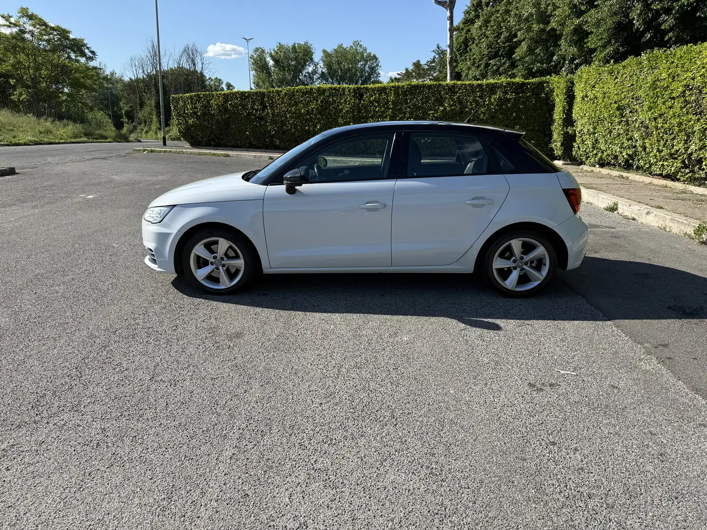 Audi A1 Sportback 1.6 tdi s-tronic Bianco - 2