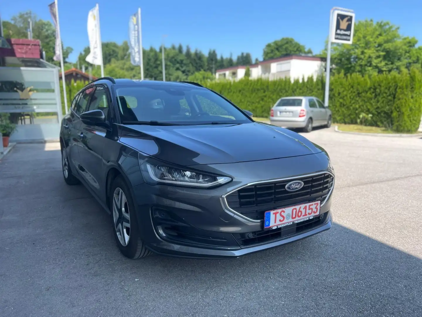 Ford Focus Turnier Cool & Connect Grau - 2