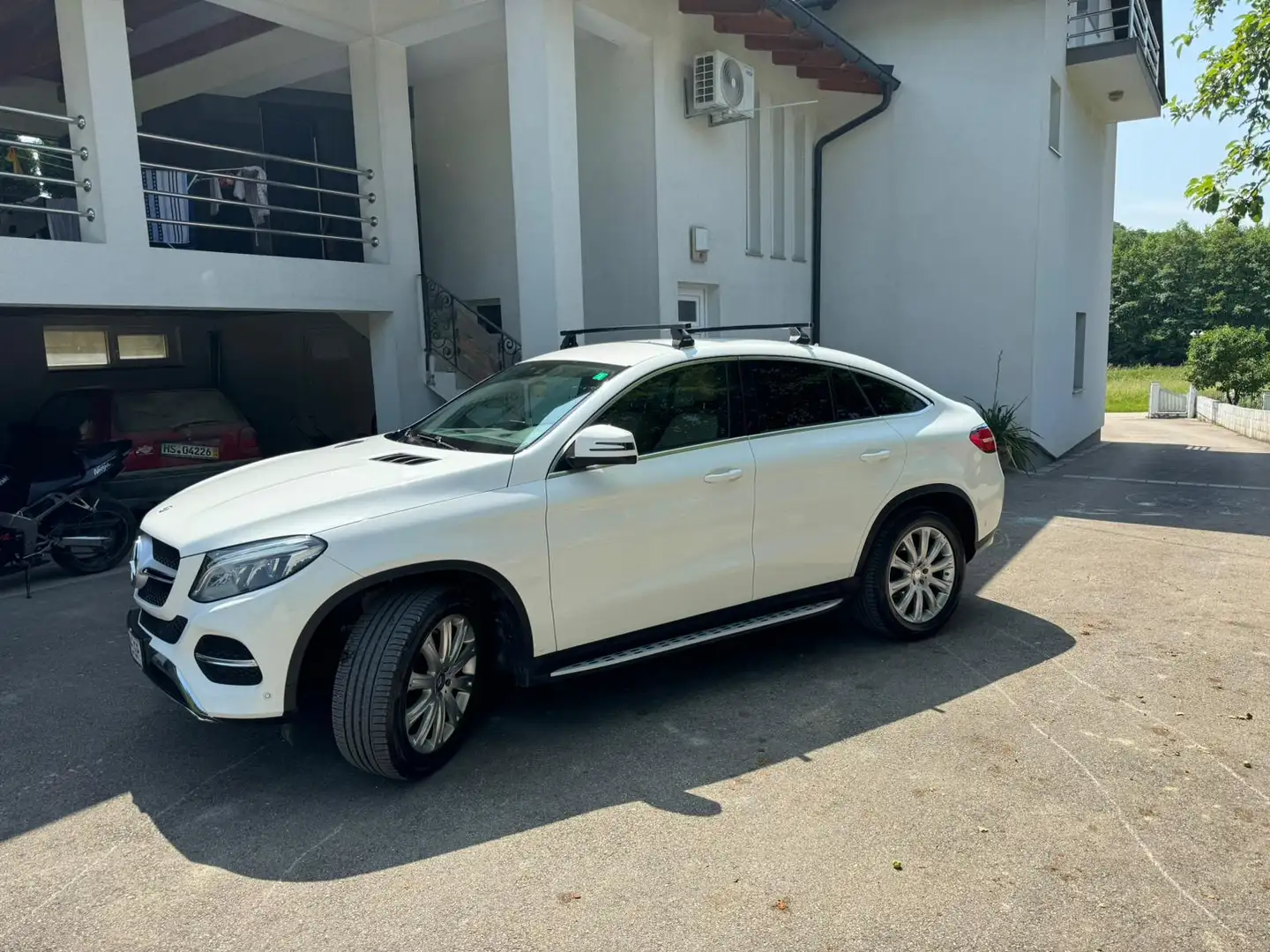 Mercedes-Benz GLE 350 GLE 350 d Coupé 4MATIC Aut. Weiß - 1