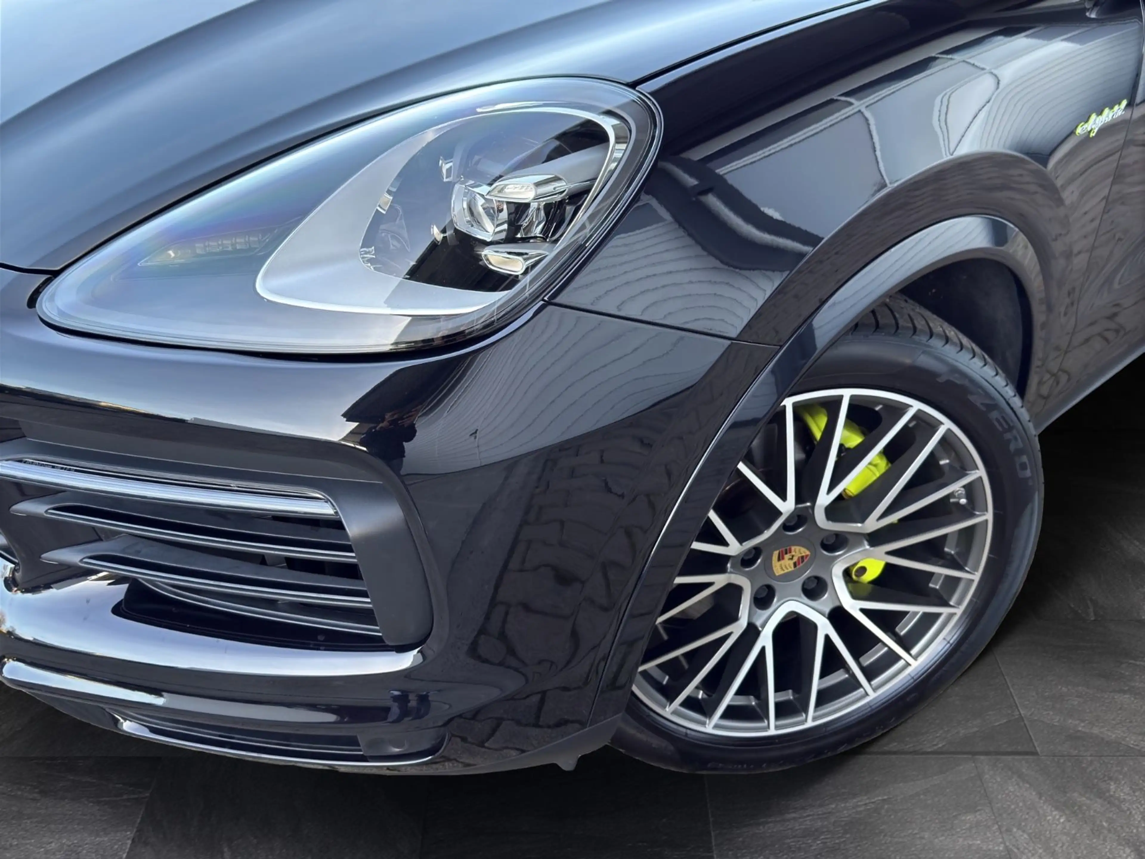 Porsche Cayenne Coupe E-Hybrid*SPORT-CHRONO*APPLE*PANO — photo 4