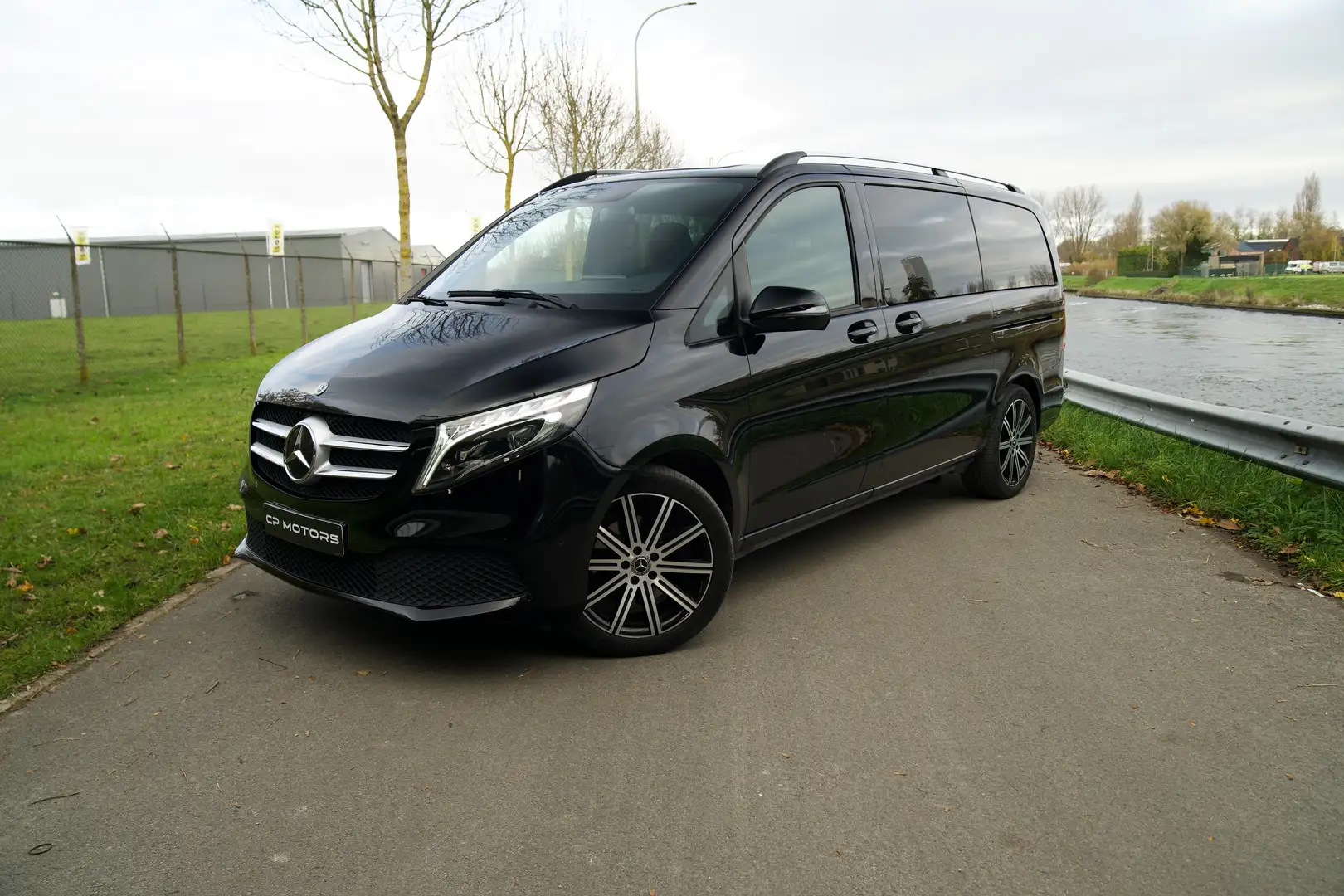 Mercedes-Benz V 300 d | DUBBELE CABINE | LICHTE VRACHT | BTW-WAGEN Zwart - 1