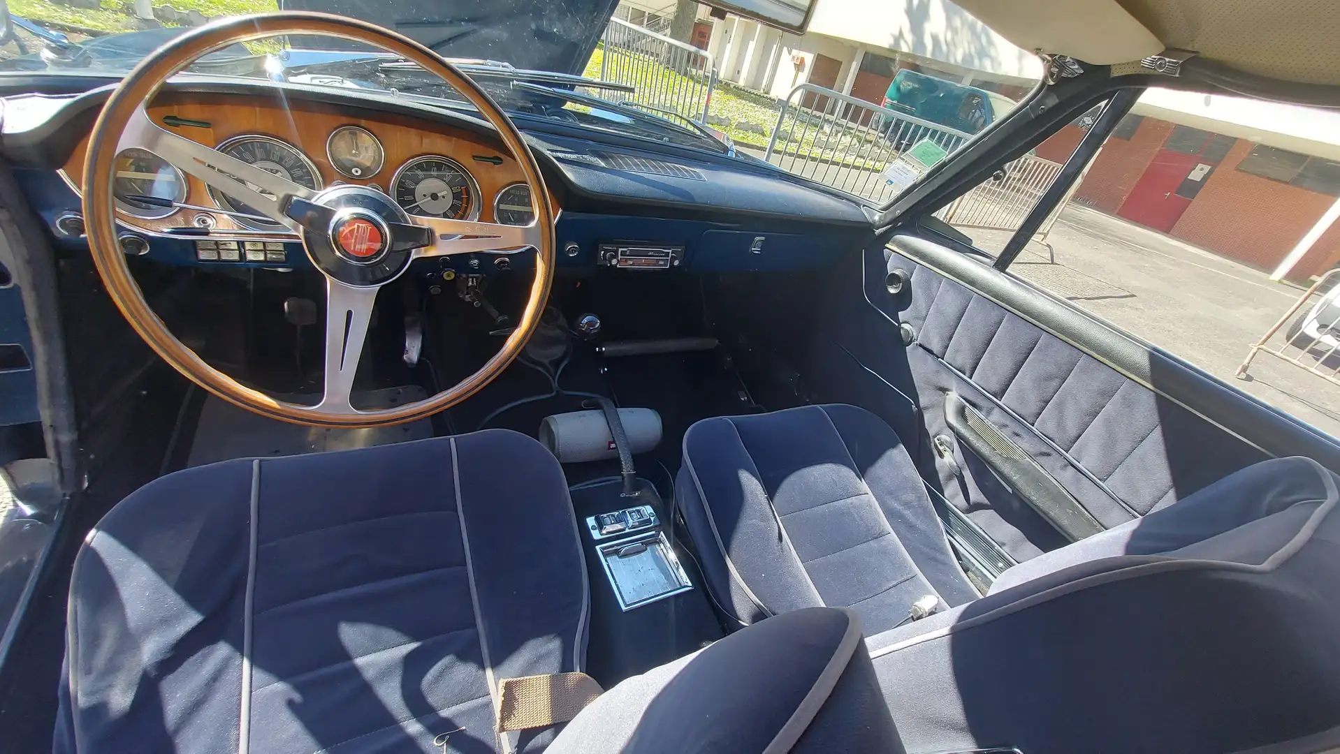 Fiat 2300 Coupé S Blau - 2