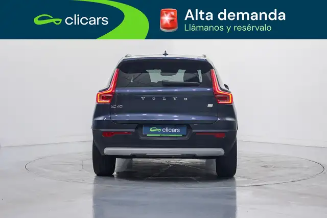 Volvo XC40 view 4