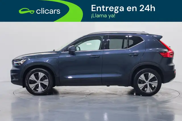 Volvo XC40 view 8