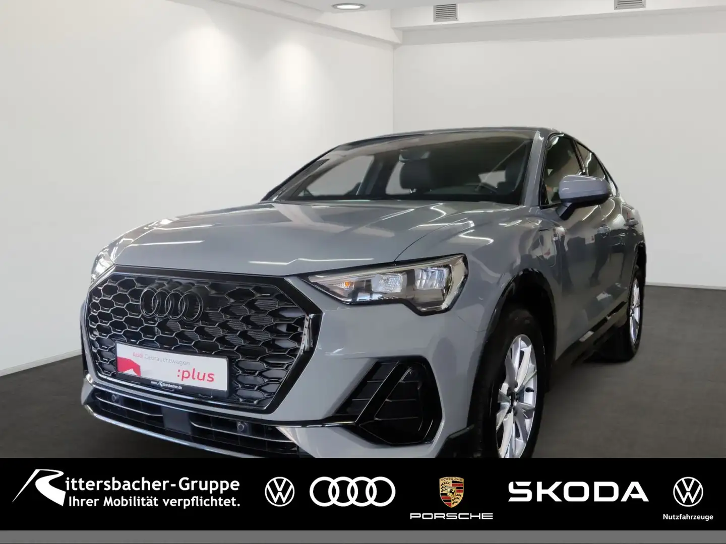 Audi Q3 45 TFSI e s-line Navi RFK Optikpake Grey - 1